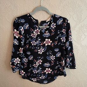 Pink Republic women’s blue floral pattern quarter sleeve size XS good condition